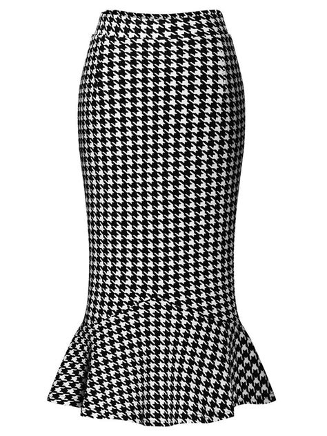 houndstooth skirt chanel runway|MERMAID SPARKLE SPRING.